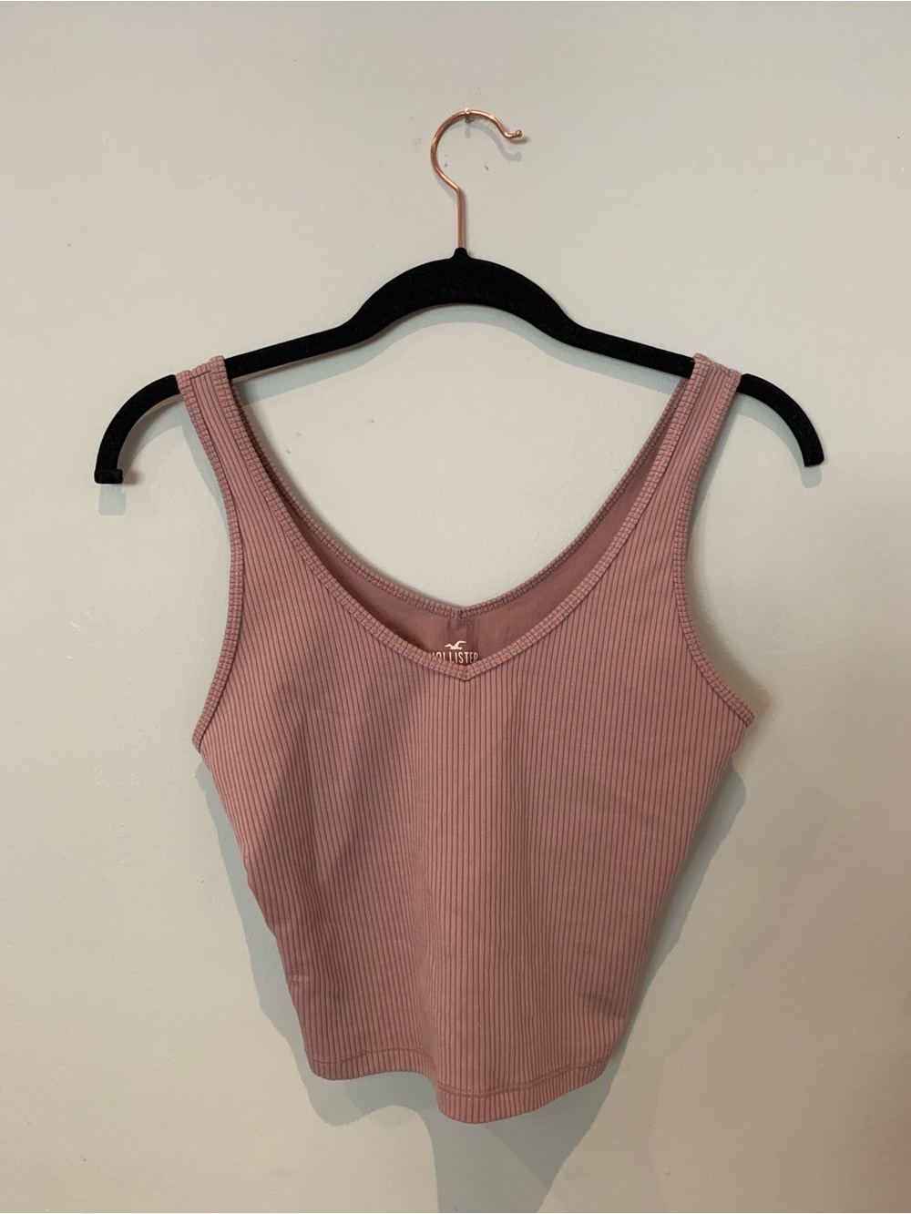 Hollister Ribbed V-Neck Tank Top - Mauve Pink